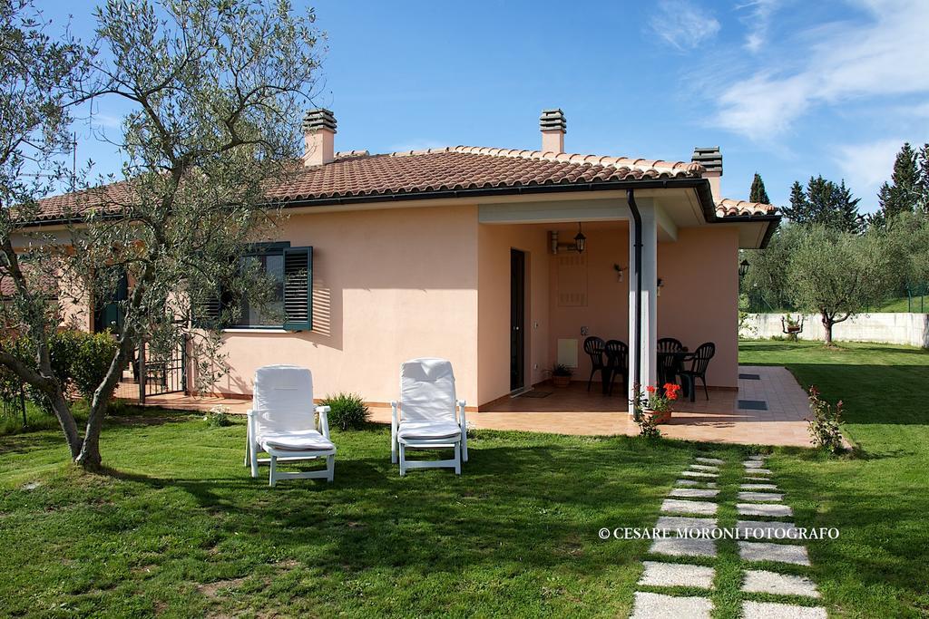 Residence Ai Campi Da Golf Saturnia Ruang foto