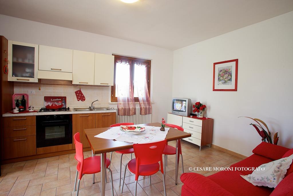 Residence Ai Campi Da Golf Saturnia Ruang foto