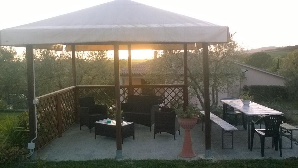 Residence Ai Campi Da Golf Saturnia Bagian luar foto