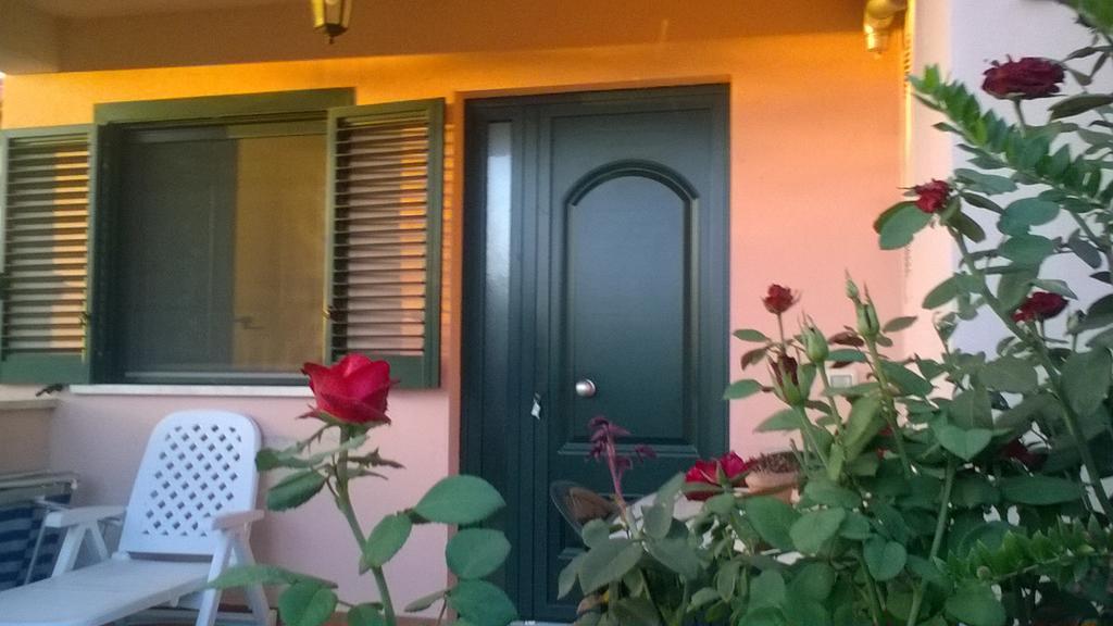 Residence Ai Campi Da Golf Saturnia Bagian luar foto