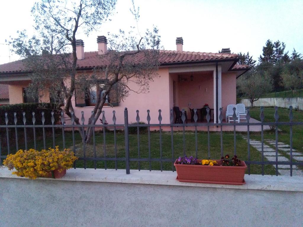 Residence Ai Campi Da Golf Saturnia Bagian luar foto