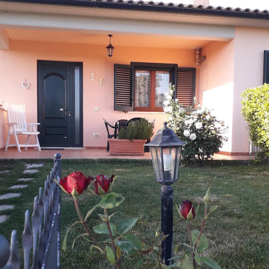 Residence Ai Campi Da Golf Saturnia Bagian luar foto